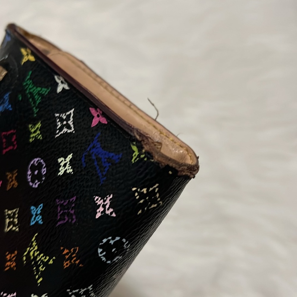Louis Vuitton wallet, used, but still has a lot of life. 100% authentic. MI0068 - Picture 15 of 16